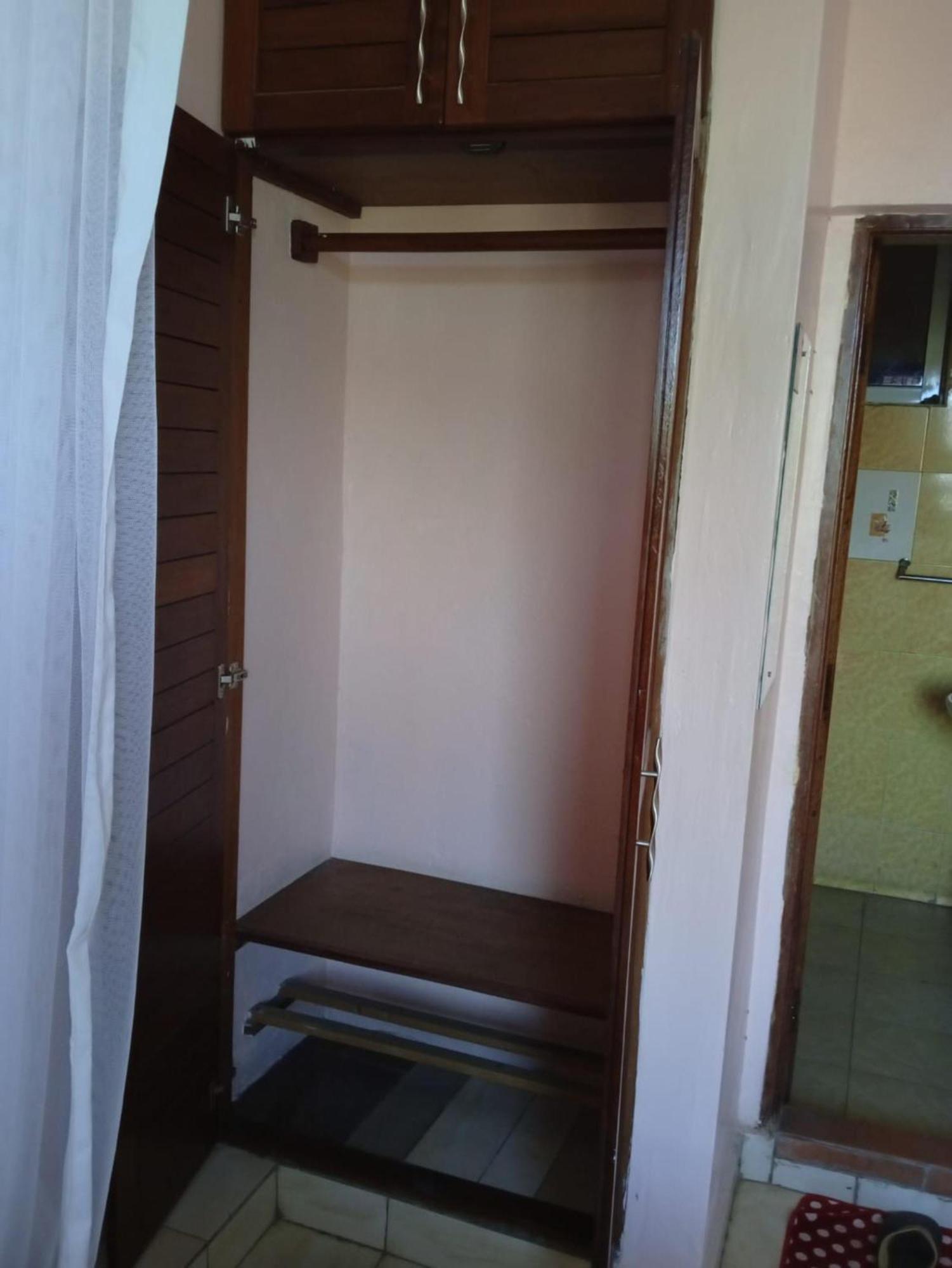 Checkpoint Inn Hotel, Mombasa Ngoại thất bức ảnh