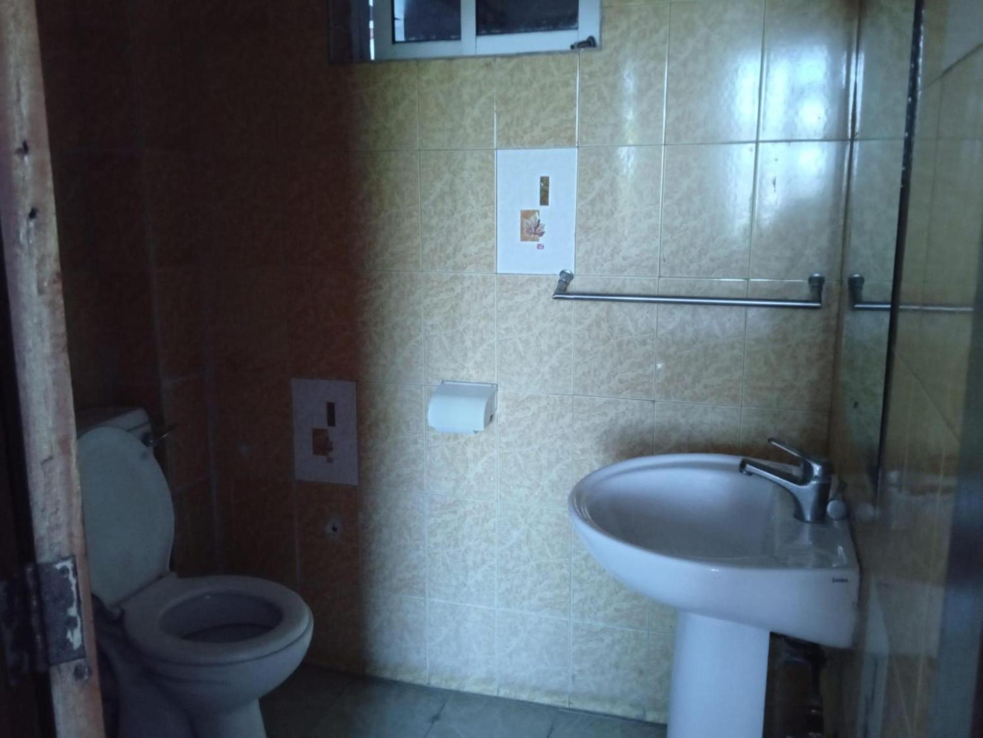 Checkpoint Inn Hotel, Mombasa Ngoại thất bức ảnh